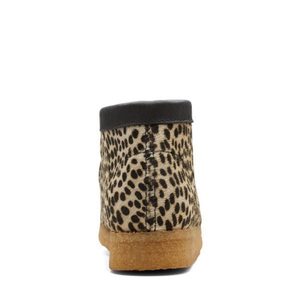 Clarks Womens Wallabee Boot Ankle Boots Cheetah Print | UK-7614592